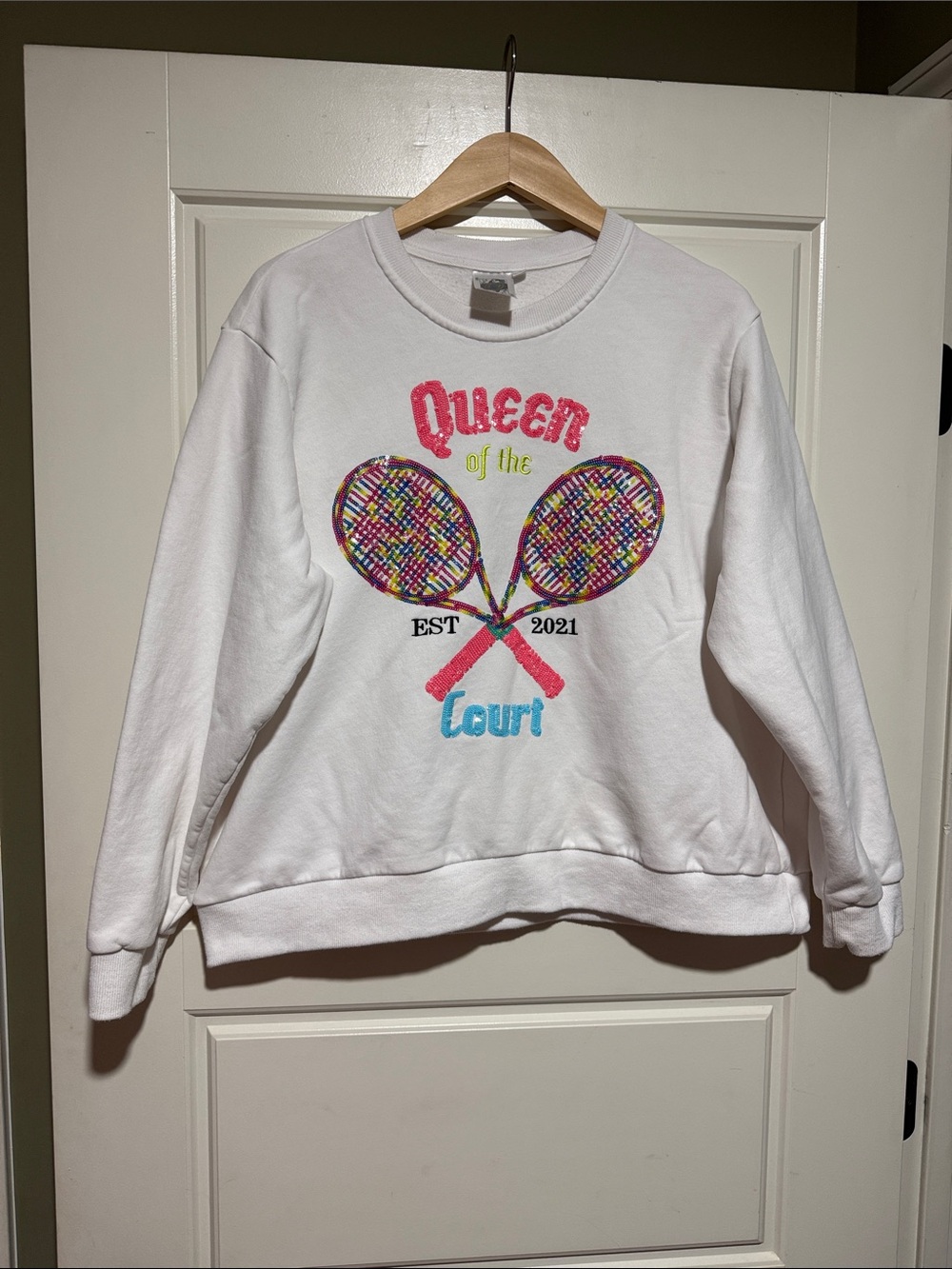 QUEEN OF SPARKLES White Multicolor Tennis Racket Graphic Sweatshirt